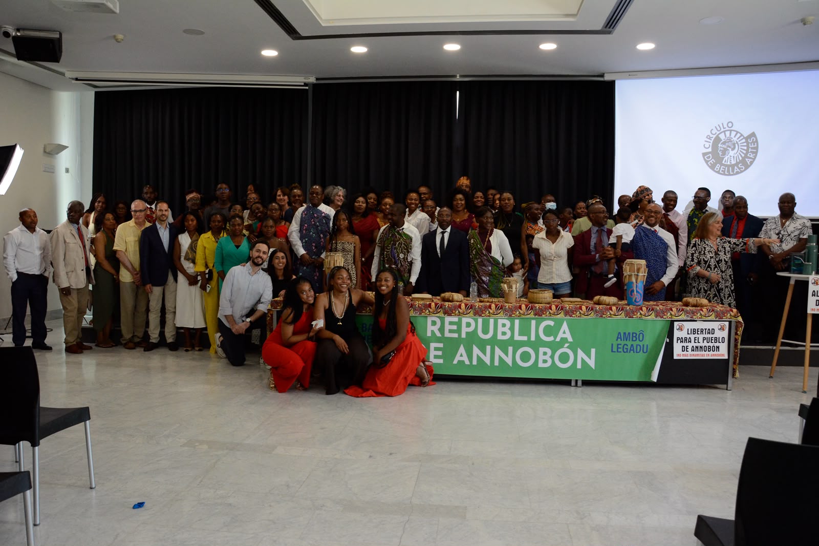 Postal del IV Aniversario de la Declaración de Independencia de la República de Annobón.