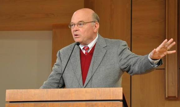 Gregory Stanton, creador de la teoría de las diez etapas del genocidio..