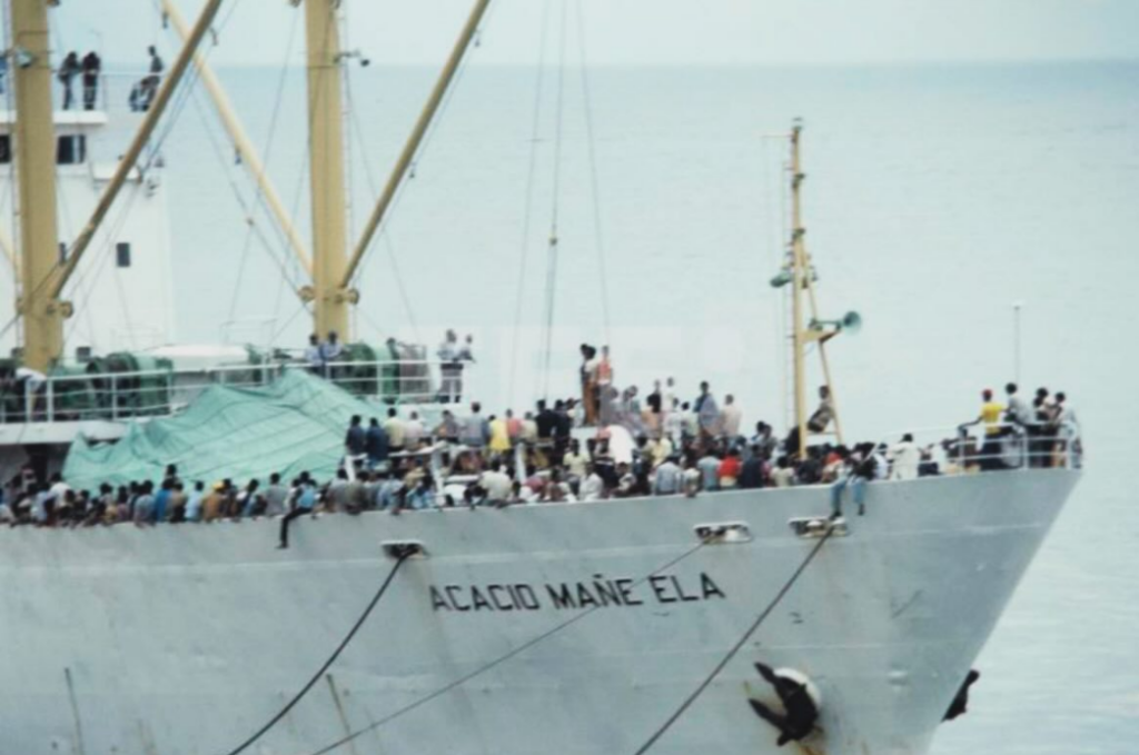 El buque Acacio Mañé.